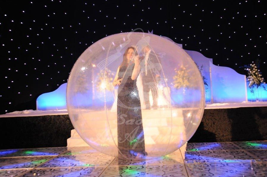 Vibrant dance show entertainment in Dubai event